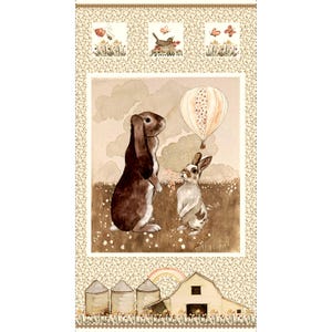 Puede incluir: Dos conejos marrones se encuentran en un campo de flores, mirando hacia arriba a un globo aerostático con un diseño estampado. El globo flota en un cielo marrón claro con nubes. El fondo es un borde crema con un patrón floral.