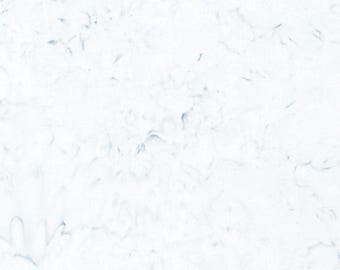 Tela de algodón EOB Hoffman Bali Batiks Acuarelas Nieve cortada a medida o seleccione longitud 1895-307