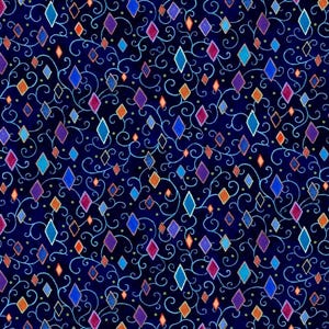 Könnte beinhalten: Ein dunkelblaues Muster mit farbigen Diamanten in Rot, Orange, Blau und Lila. Die Diamanten sind mit wirbelnden, hellblauen Ranken und kleinen goldenen Punkten durchsetzt, wodurch ein dekoratives Design entsteht.