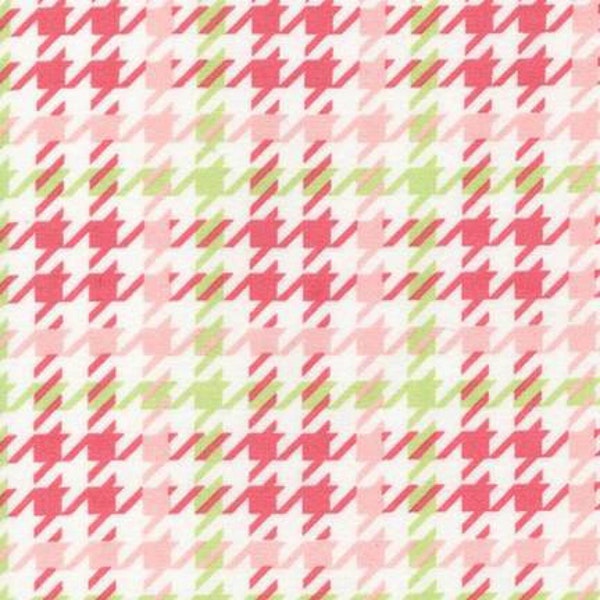 Robert Kaufman~Cozy Cotton Flannel~Houndstooth Flannel~Pink~Flannel Fabric by the Yard or Select Length SRKF1473310