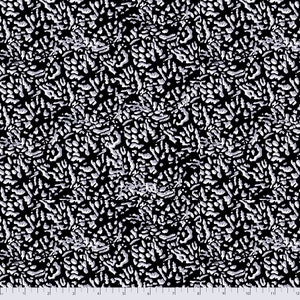 Free Spirit~Secret Stream by Snow Leopard~Schildkrötenpanzer~Schwarz~Baumwollstoff Meterware oder Länge auswählen PWSL103-BLACK