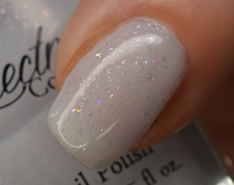 YOSHINO White Iridescent Shimmering Nail Polish with Holo glitter