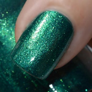 Emerald Green Nail Polish