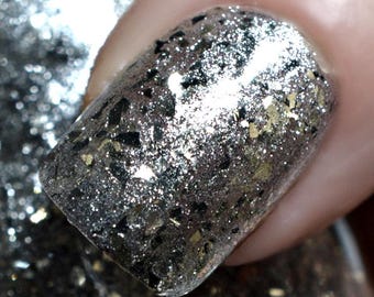 TIN FOIL KNIGHT Metallic Silver Nail Polish