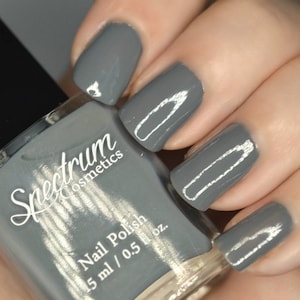 CASHMERE Gray Creme Nail Polish