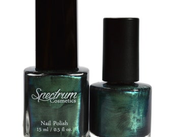 JUNIPER Shimmery Green Fall Nail Polish