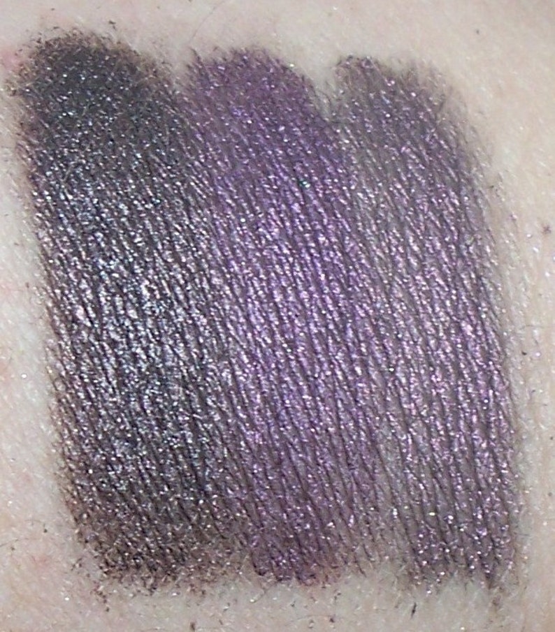 Get the Look 3 Piece Purple Eyeshadow Stack Smoky eyeshadow shades image 8