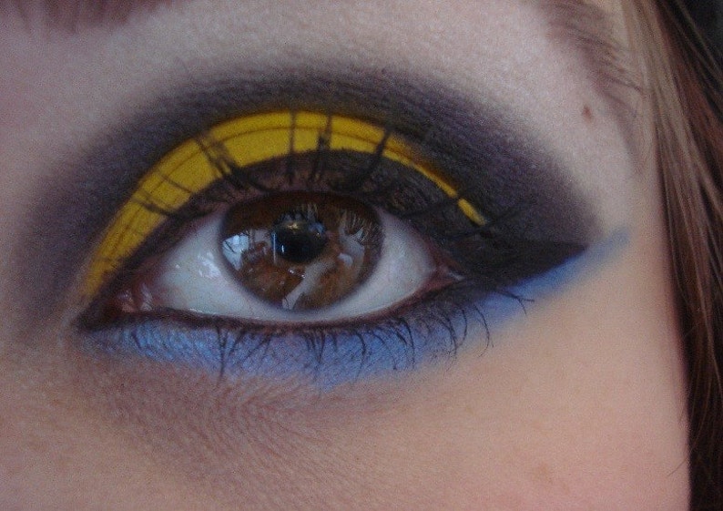 Matte Yellow Eyeshadow SUBMARINE Mineral Makeup image 4
