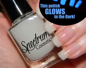 Glow in the Dark Nail Polish "BLUE MOON"