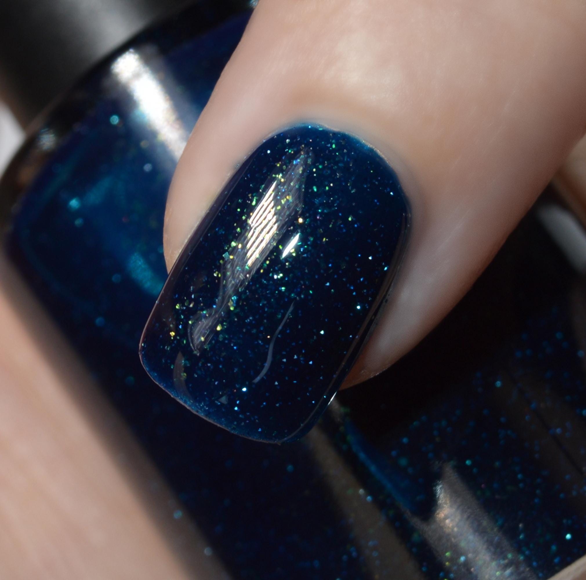 Navy Nails with Metallic Glitter Magic