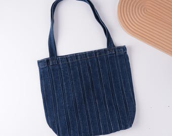 Minimalist Denim Tote: Pleated Design, Shoulder Bag with Zipper & Pocket, Sustainable Fashion Accessory, Graduation Gift