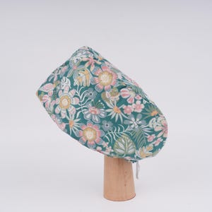Tropical Flower Print Scrub Cap: Green Cotton Surgical Hat with Toggle