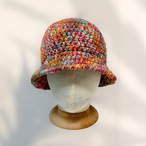 Crochet Bucket Hat, Handmade Summer Hat, Boho Festival Style, Y2K Boho Style, Summer Festival Accessory, Retro Hat