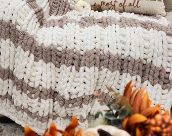 Handmade Chunky Knit blanket. Fall, Christmas, spring decorative blanket. Baby size blankets