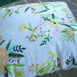 Patrón de funda de almohada de dos caras con círculo de rubor y floración imagen 2