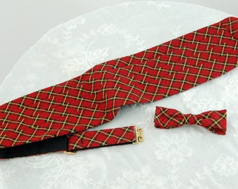 Vintage cummerbund and bow tie red plaid tartan Resisto NOS in box Size 36-44 Size L