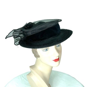 1930s black straw tilt hat with horse hair bow silk velvet band