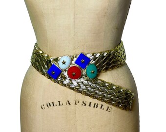 1980s leather cinch belt with gold crest by designer R.J. Graziano Size 28\