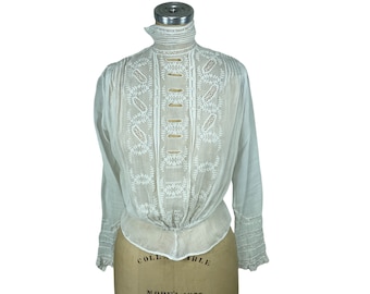 Edwardian white blouse pigeon front with embroidery, cuto outs and pleats Size M