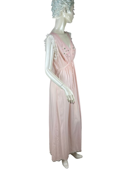 1970s nightgown with hand embroidered flowers by … - image 2