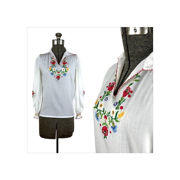 1960s Hungarian blouse hand embroidered Size S