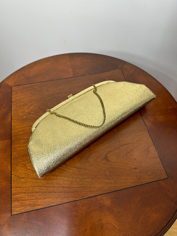 1960s gold lame' purse with chain handle - image 5