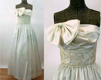 1980s gown wedding dress prom dress 80s does 50s strapless dress A J Bari Size S