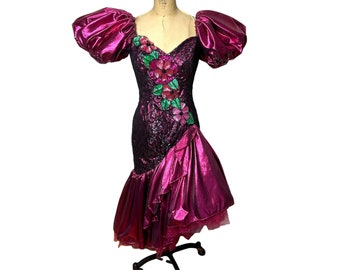 1980s prom pageant dress pink metallic and lace with sequin flowers by Loralie Size M