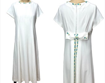 1960s white maxi dress with back pleat and bow with blue flower appliques Size M/L