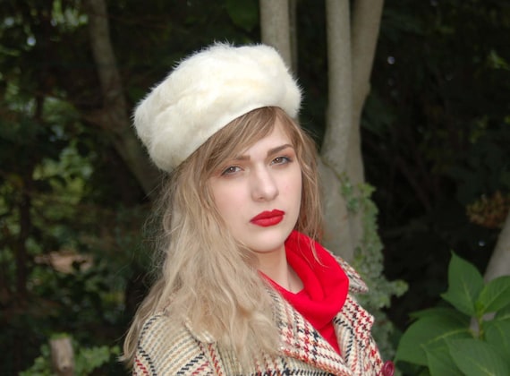 1960s fur hat rabbit fur white fur hat beret winte