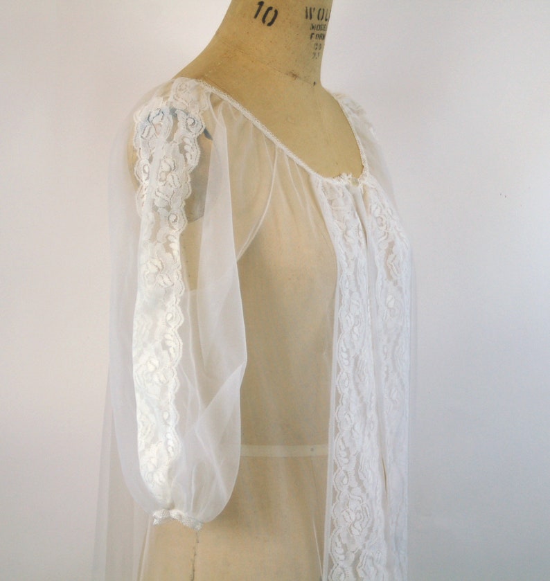 1950s 60s sheer robe white nylon chiffon with lace and puffed sleeves and ruffled hem fly away front Size S