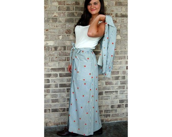 1970s maxi skirt and blouse, apple print skirt, blue white ticking, cute country outfit, A line skirt, Jamison Boutique, Size S/M