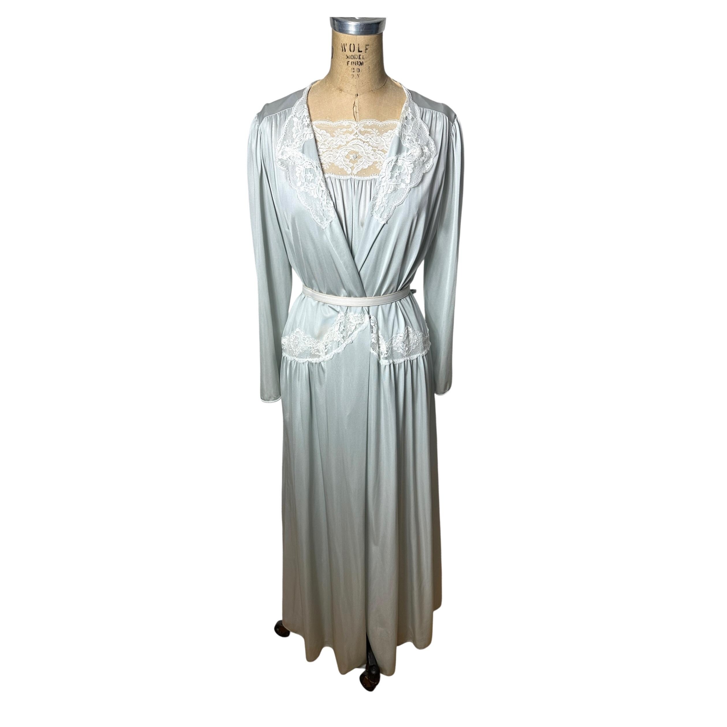 1960s/70s Nightgown and Robe With Lace and Pearly Beads by