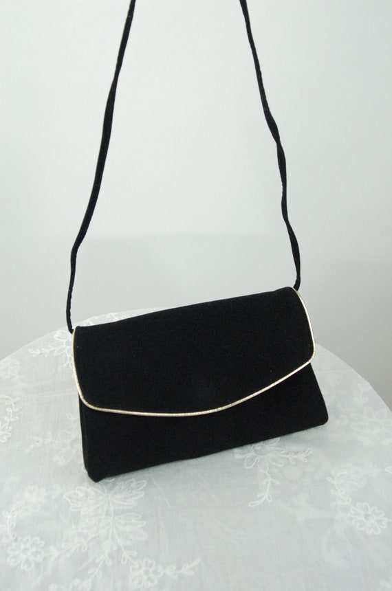 1960s black clutch purse velvet moleskin gold met… - image 1