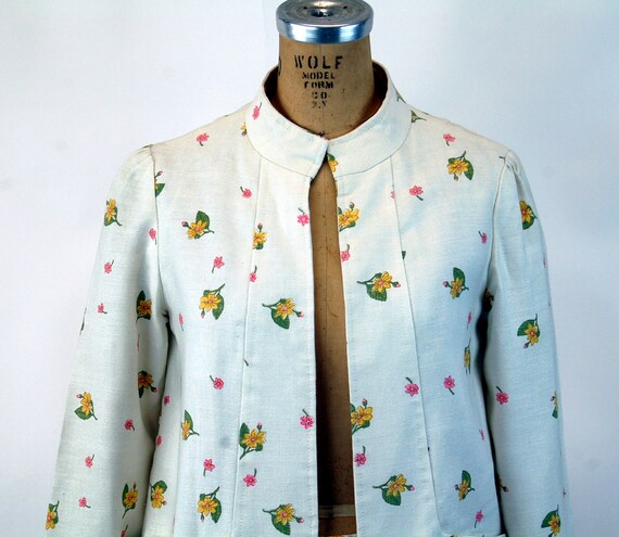 1960s suit linen suit spring suit floral flowered… - image 2