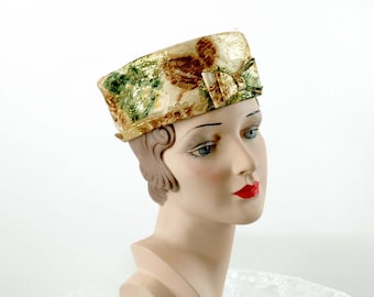 1960s pill box hat brocade gold green metallic hat Size 22