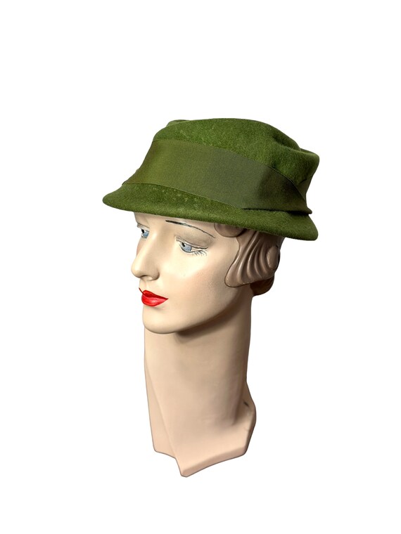 1940s green wool felt Glenover hat Size 22.5 - image 3