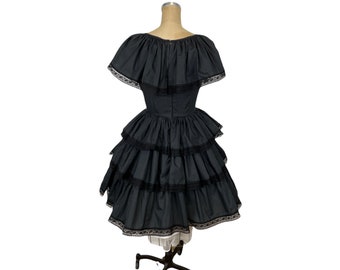 Mexican ruffled patio dance dress with tiered ruffles Size M