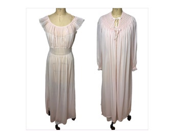 1950s pink pink peignoir set with robe and nightgown Size M