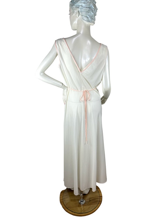 1960s appliqued nightgown empire waist by Corhan Noum… - Gem