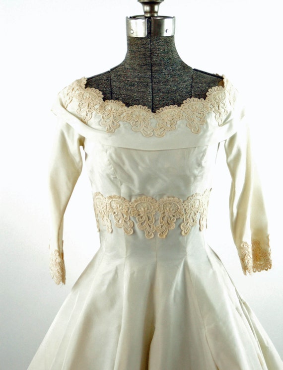 Taffeta hot sale and lace