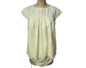 1960s babydoll pajama set yellow with embroidery Size M