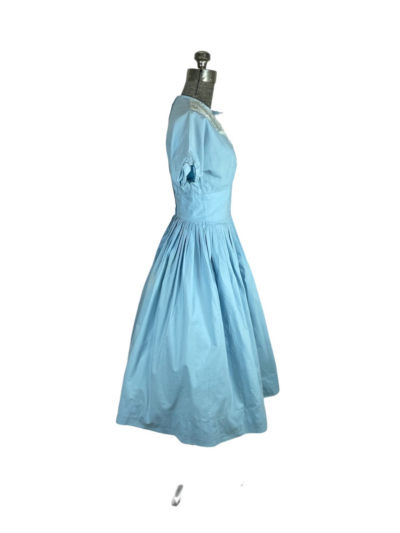 1950s 60s blue cotton pleated dress with lace bib bodice Size S image 3