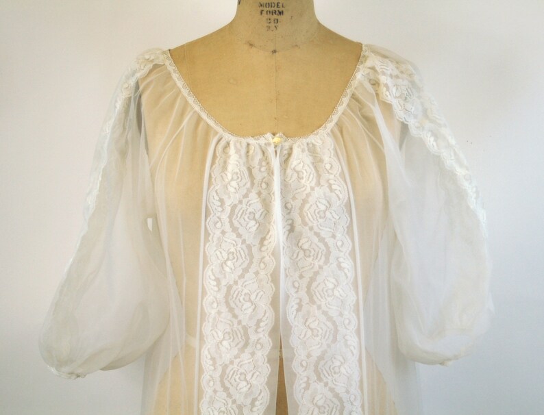 1950s 60s sheer robe white nylon chiffon with lace and puffed sleeves and ruffled hem fly away front Size S
