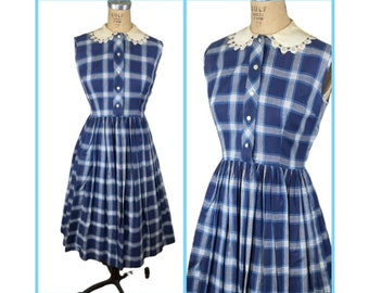 1960s blue plaid day dress shirtwaist with lace trimmed peter pan collar Size M