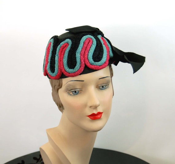 1940s hat toque hat black pink turquoise rope loop