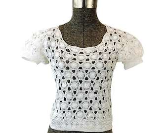 Vintage crochet top sweater white short sleeved sheer lace Size XS