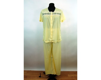 1960s pajamas yellow nylon sleepwear by Kayser with sheer chiffon bodice and embroidered rosebuds Size S