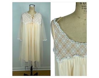1960s nightgown and robe peignoir peach chiffon nightgown and robe Size M VFG
