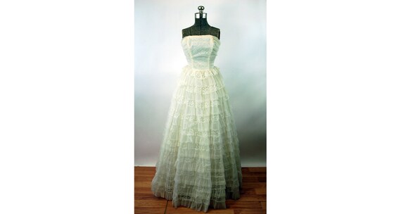 1950s wedding gown strapless gown white tiered ru… - image 2